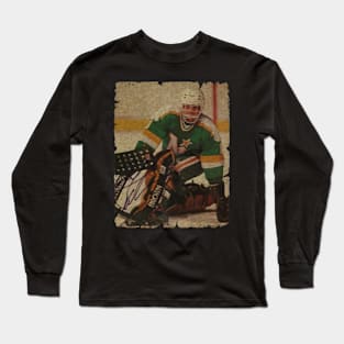 Roland Melanson, 1986 in Minnesota North Stars (0 Shutouts) Long Sleeve T-Shirt